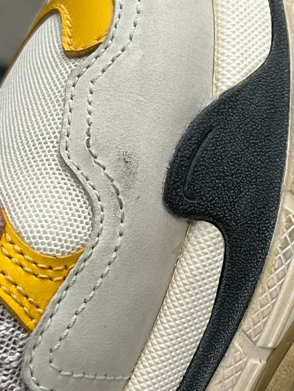 Balenciaga Triple S Sneakers - Multi-Color. - Picture 5 of 13
